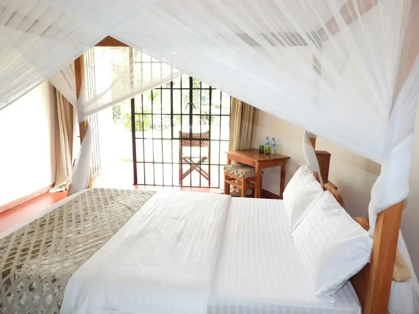 Bougainvillea Safari Lodge