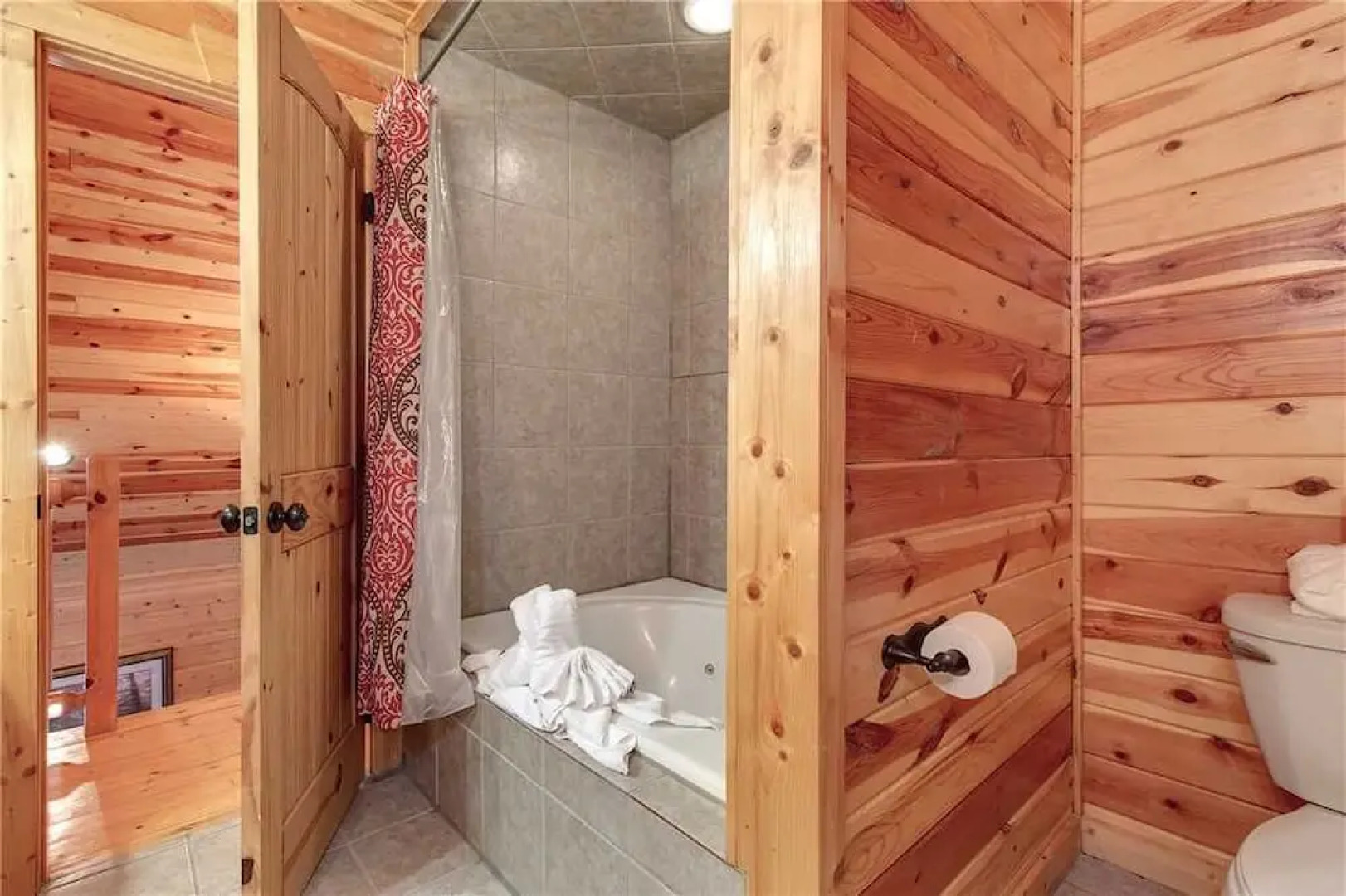 Marlenes Hideaway 3 - Three Bedroom Cabin