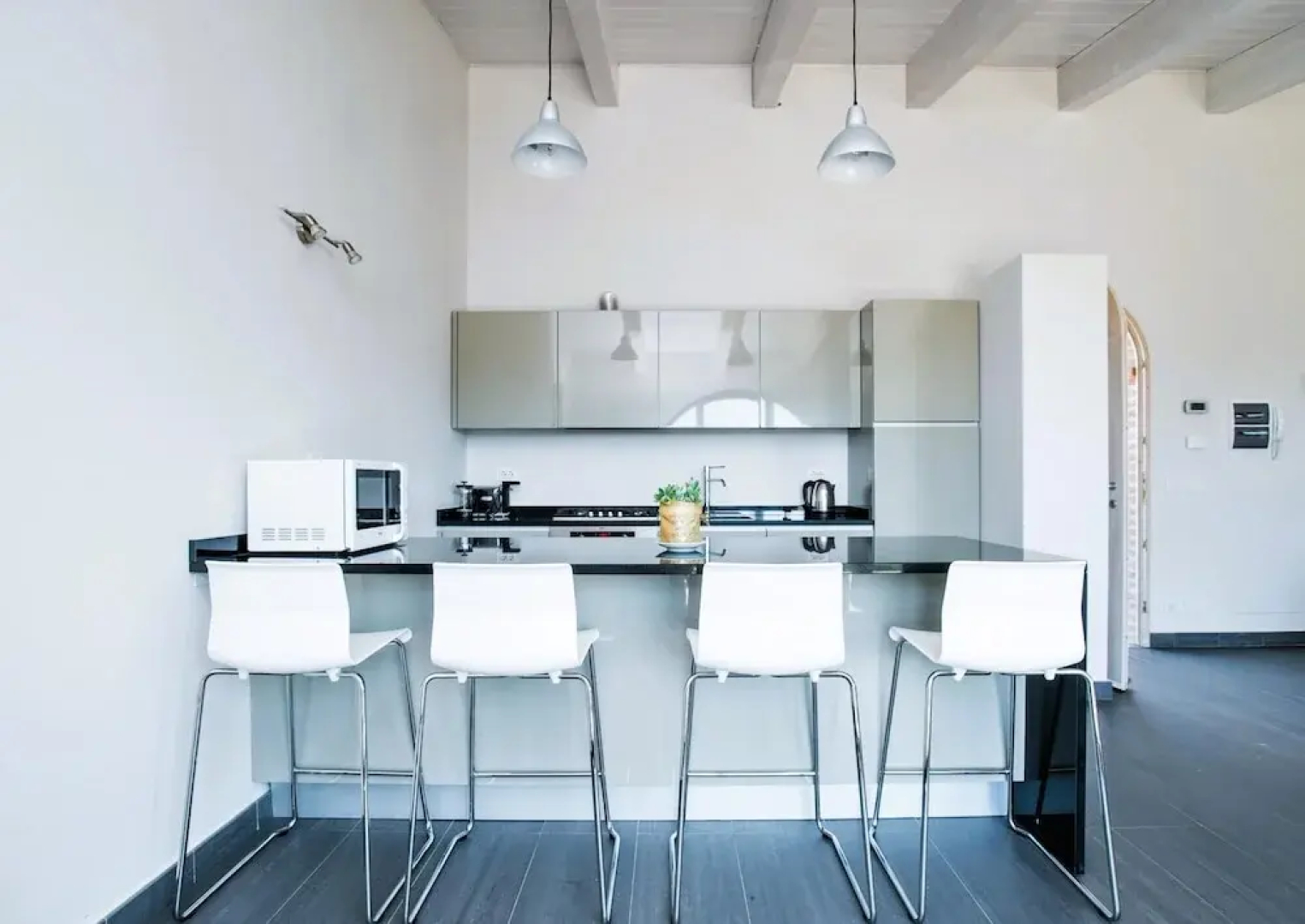 Luxury 2 Rooms Apt Basil in Siena Resort