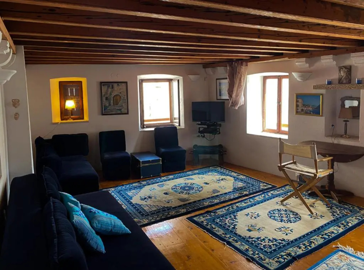 Charming Bohemian house in Perast