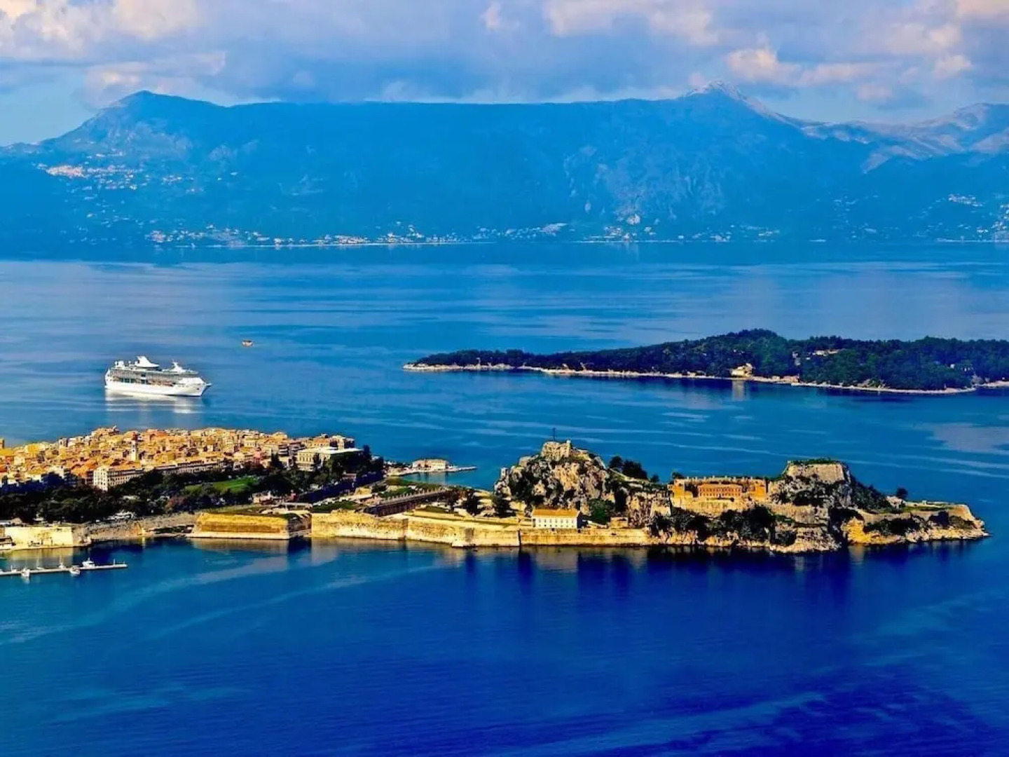 Traditional Cottage on the Hillside of Antiperni