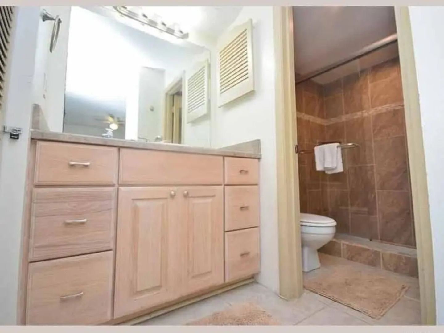 Ocean Village Club O14