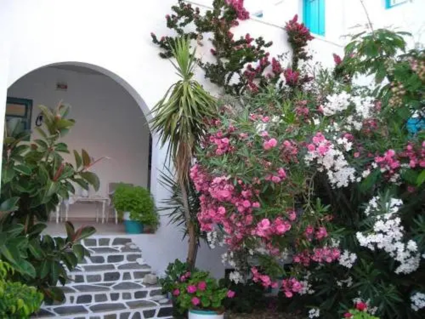 Gryspo's Hotel Studios & Apartments