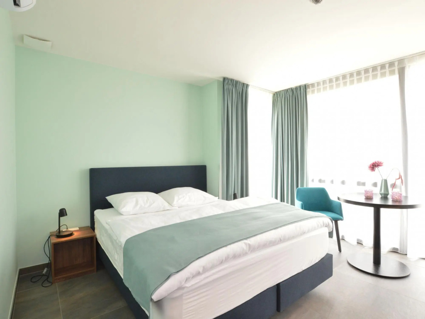 Lovely Holiday Home 'Walleken' With A Pond