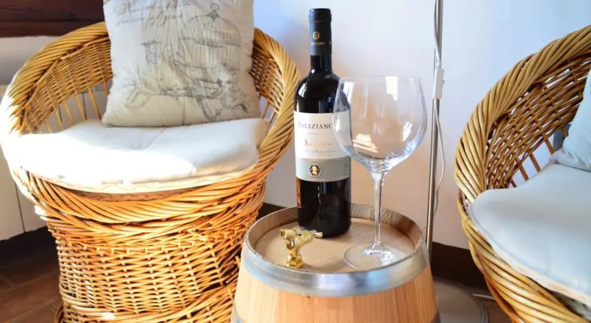 The Little Arch of Memory