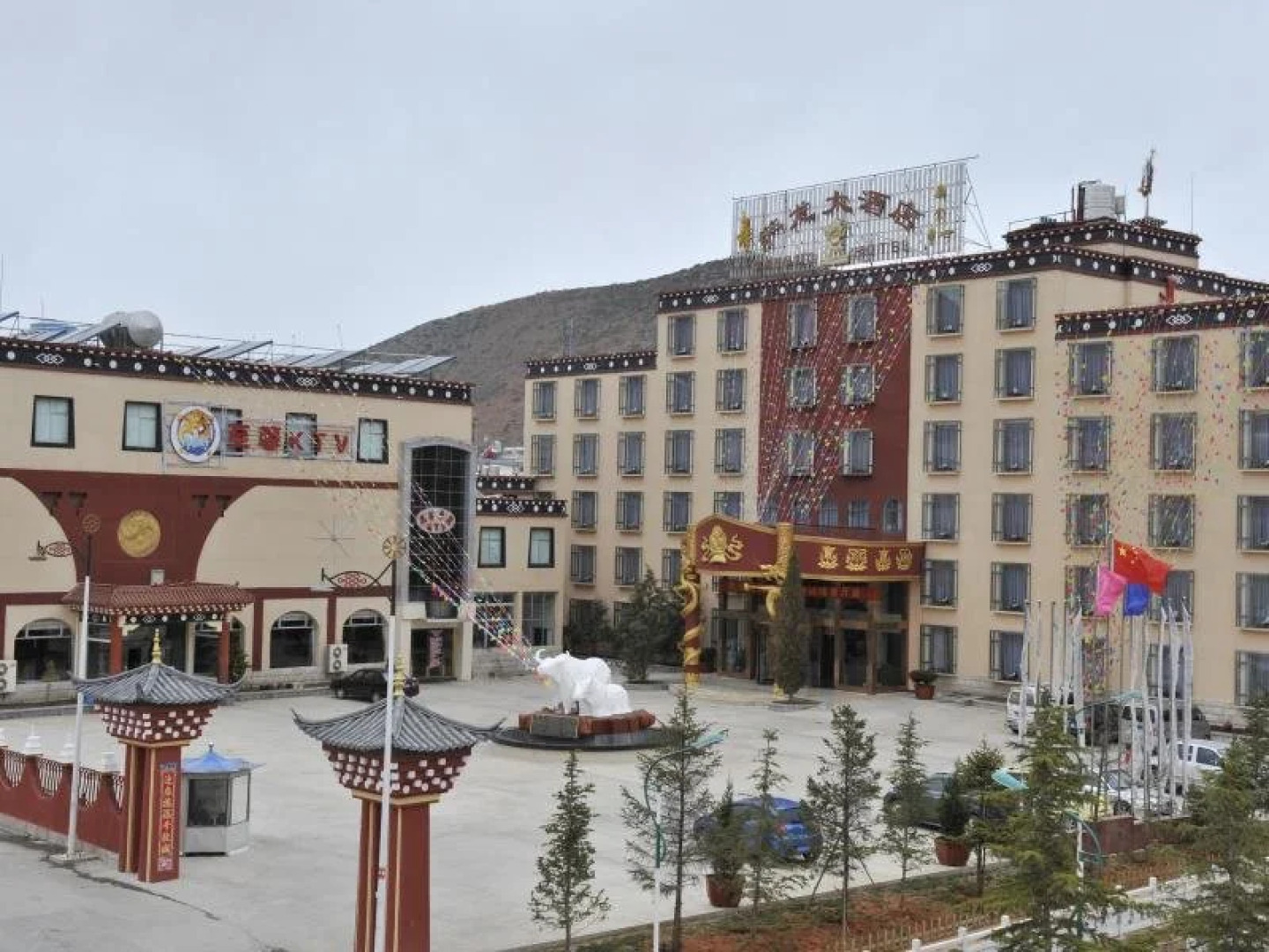 Shangrila Sanglong Hotel