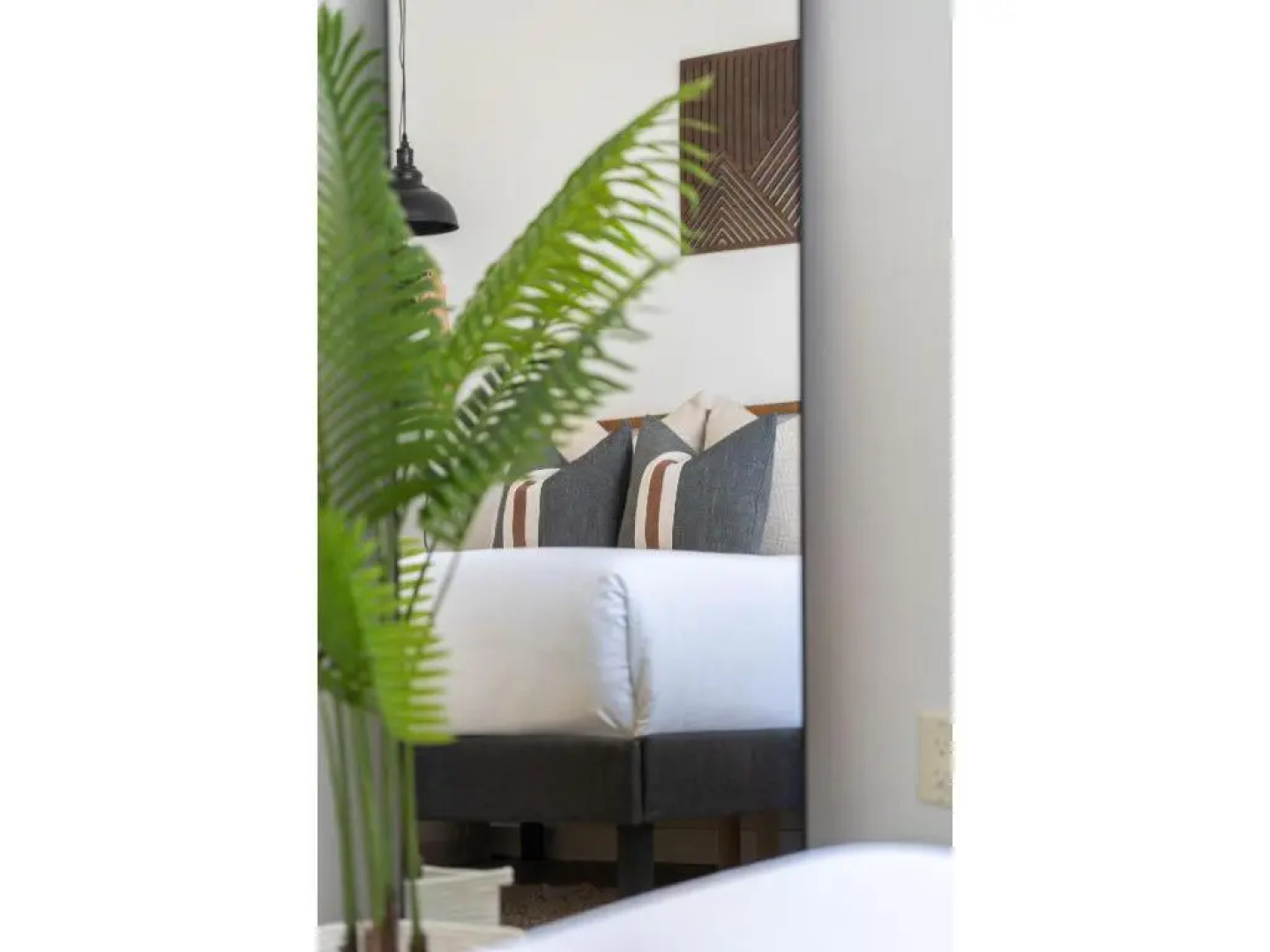 The Grizzly House I Sleep 7 I Patio & BBQ I 55 TV