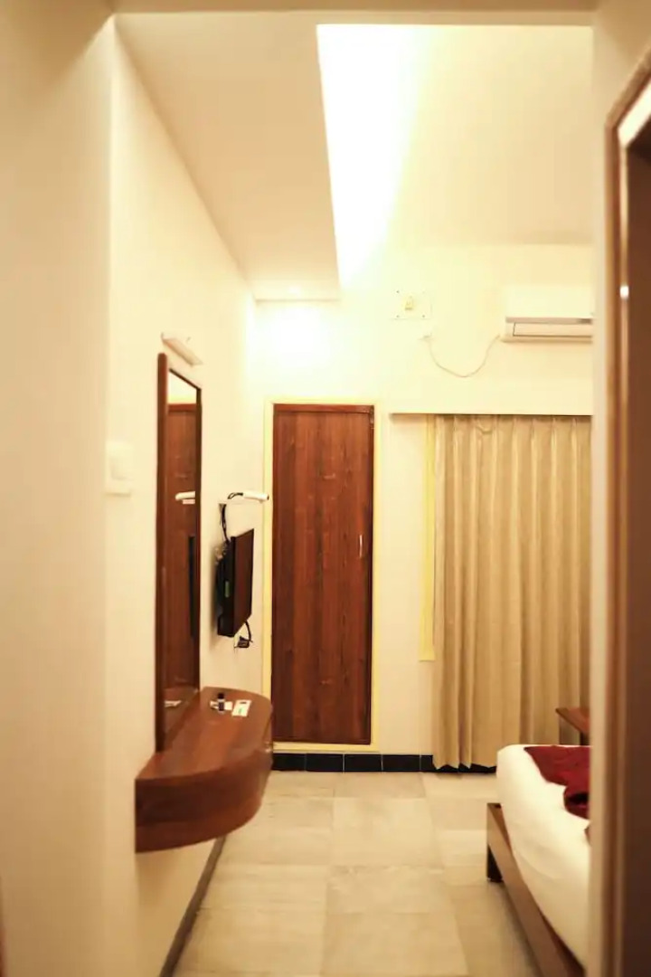 The Swagath Grande By Zeeyatt Regency