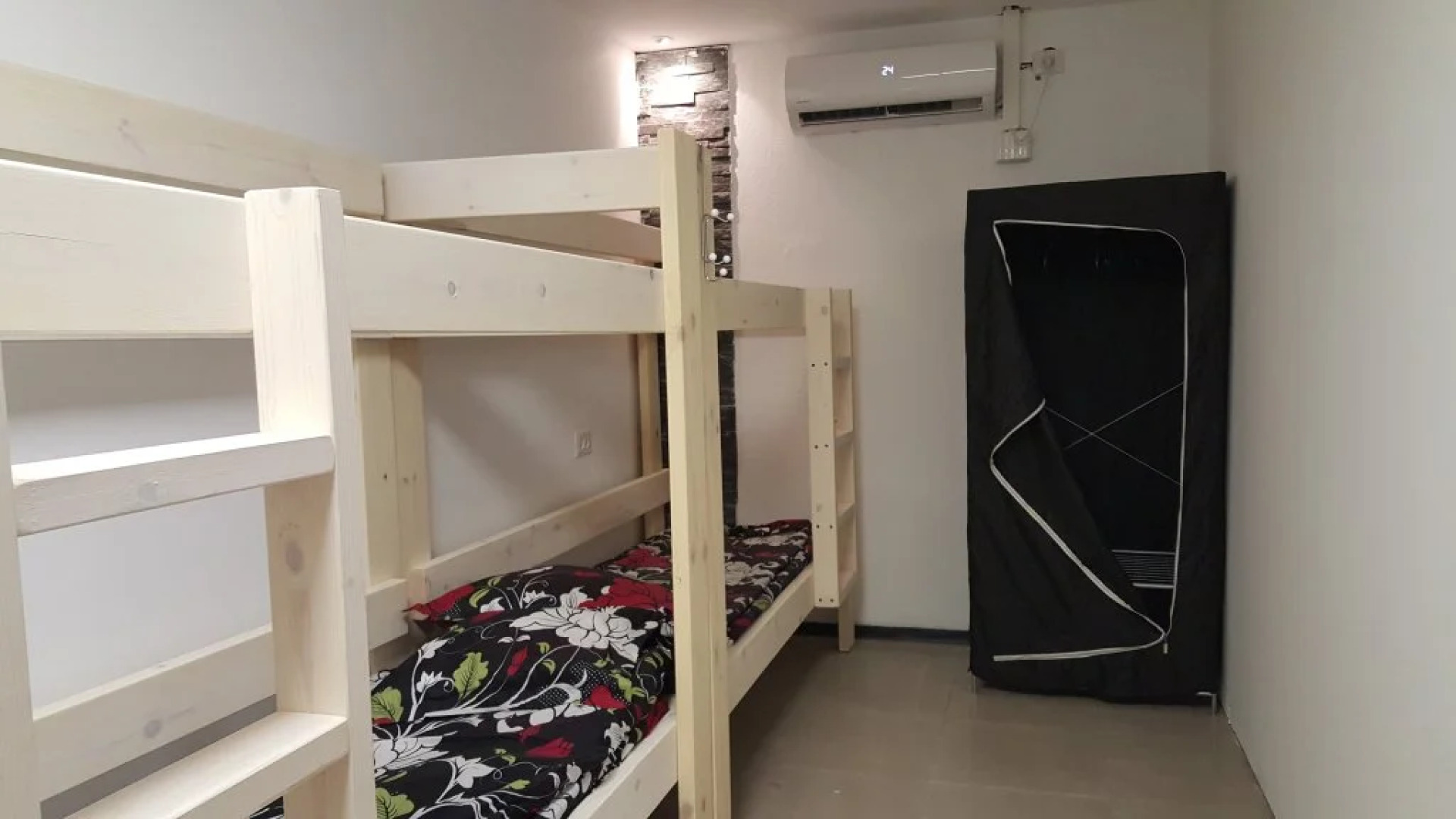 Mevaser - Christian Hostel