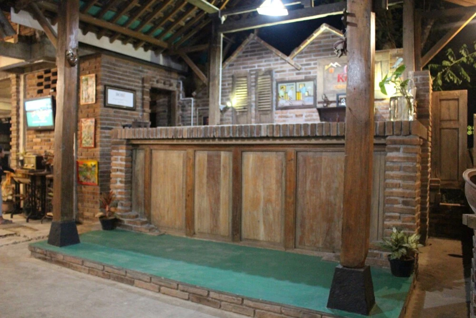 Omah Kulon Cabins and Pool