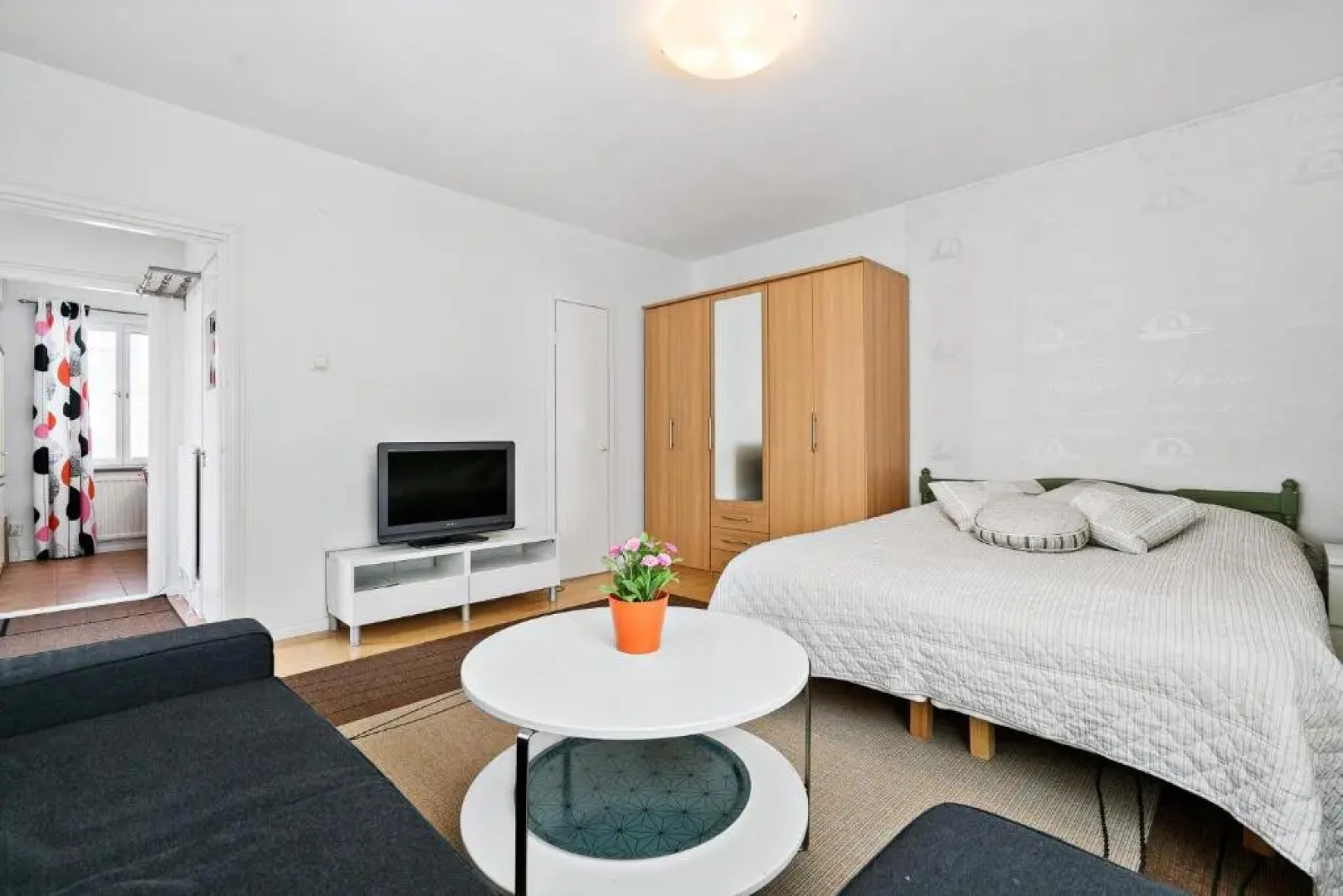 Majoitushuoneisto Tuomipuisto