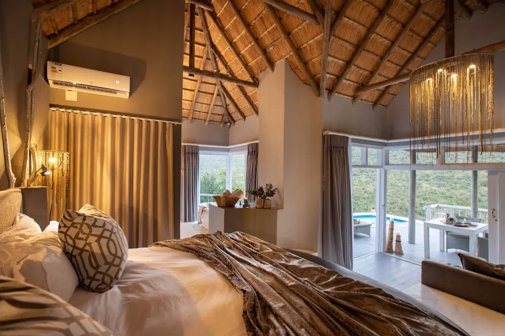 Clifftop Exclusive Safari Hideaway Lodge - All Inclusive