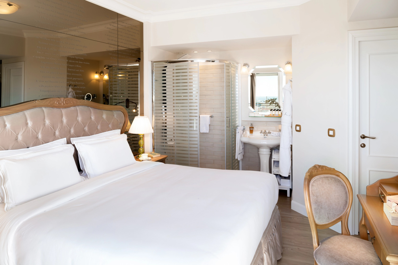 Legacy Gastro Suites