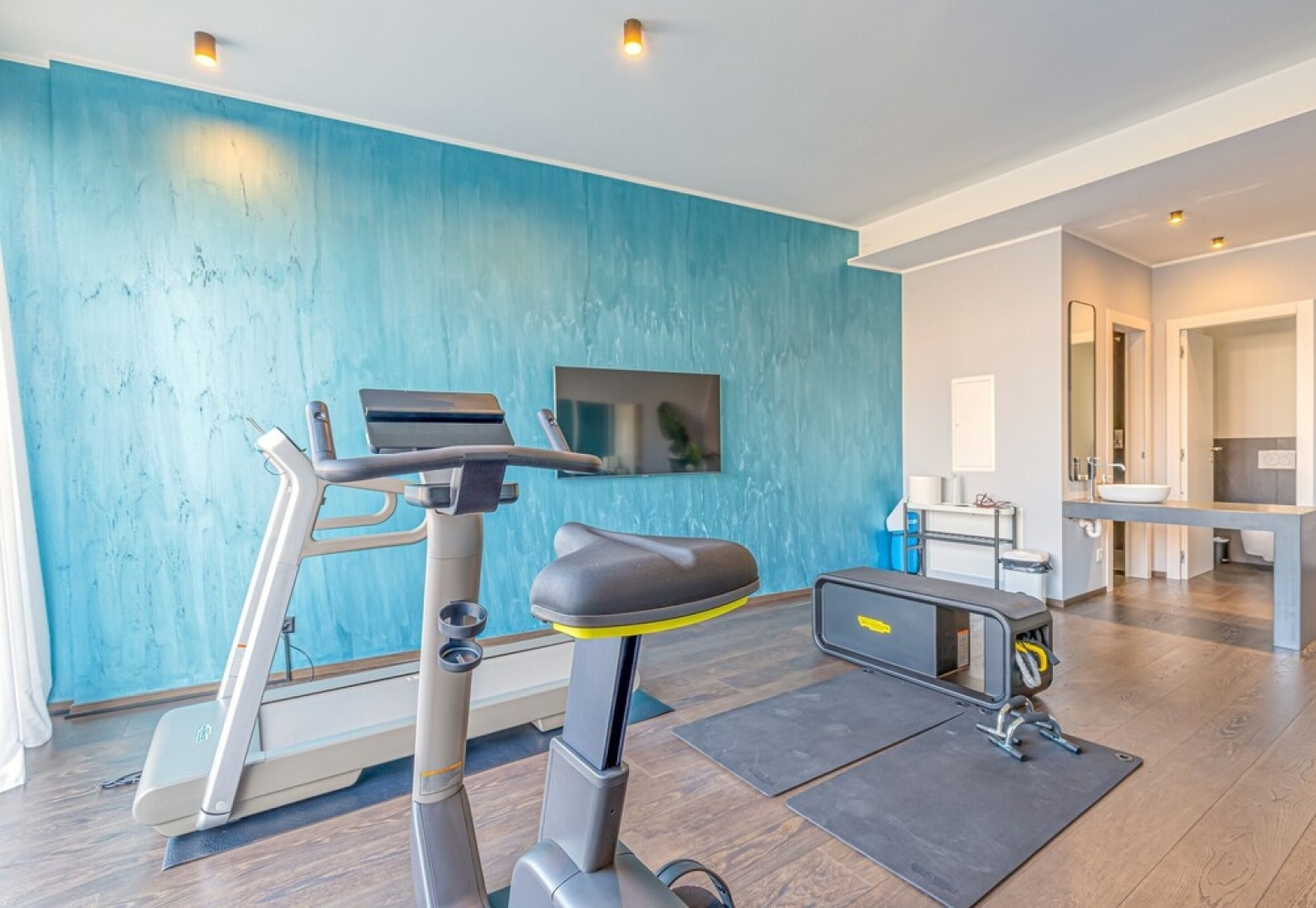 Icon H 209 Suite Micro-living