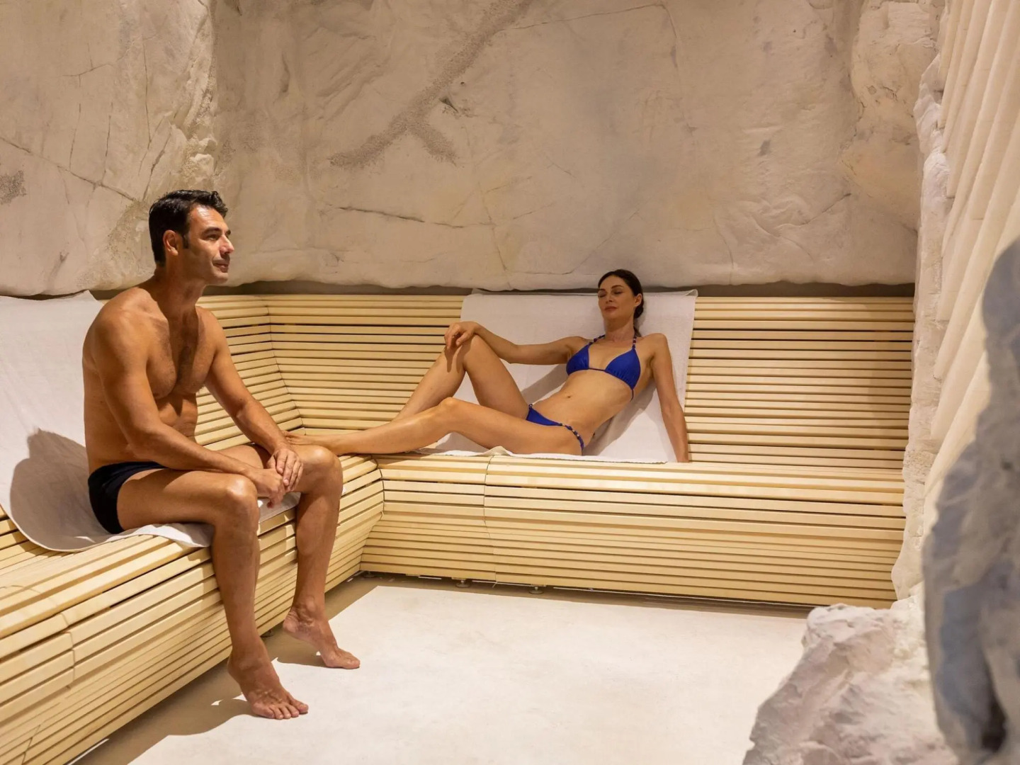 Lush holiday home in Varignana with bubble bath