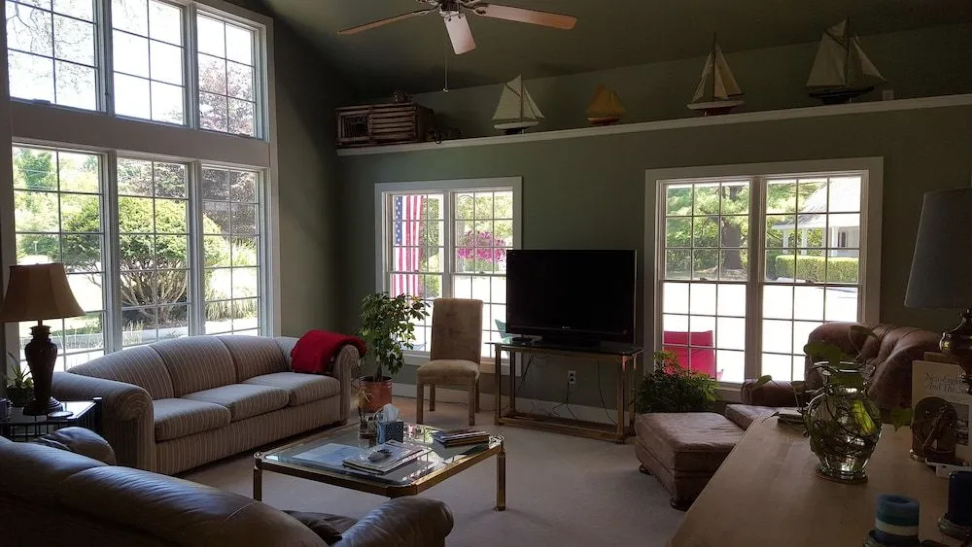 Captain's Quarters Motel