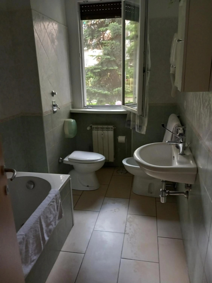 Simple & Comfortable apartment vicino POLICLINICO