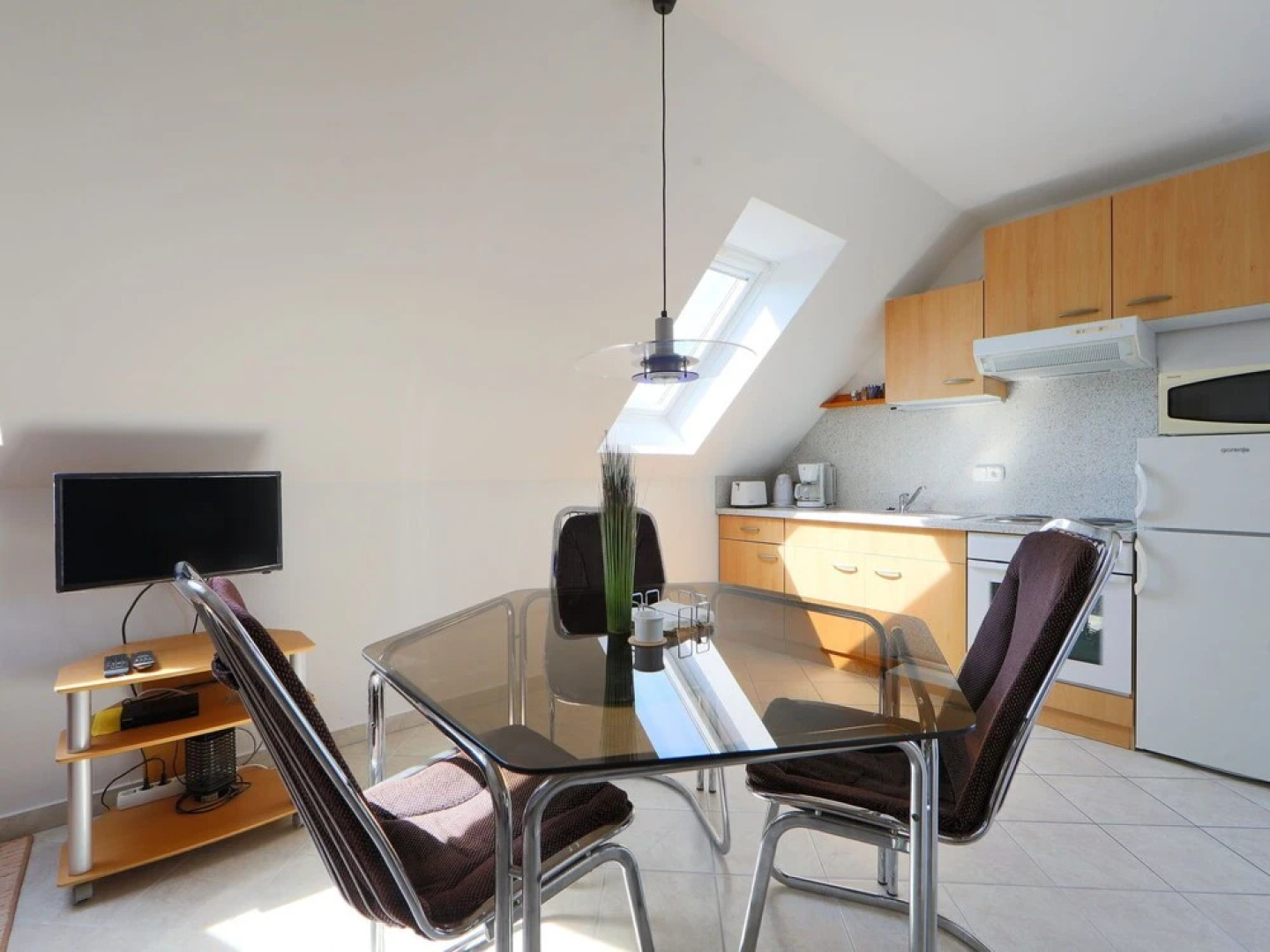 Amarillo 3 Balatonm Riaf rd