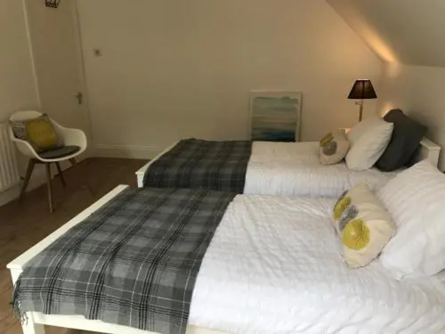5, Sandleigh Apartment