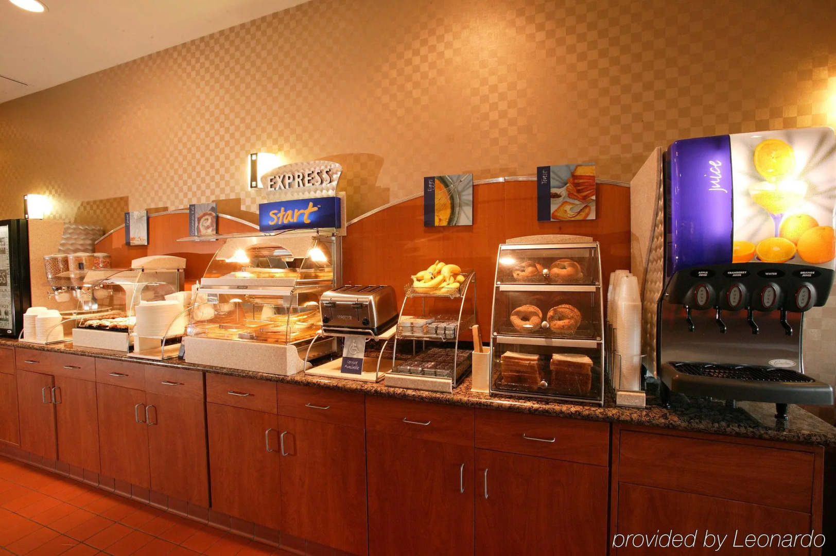 Holiday Inn Express Hotel & Suites Ventura by IHG