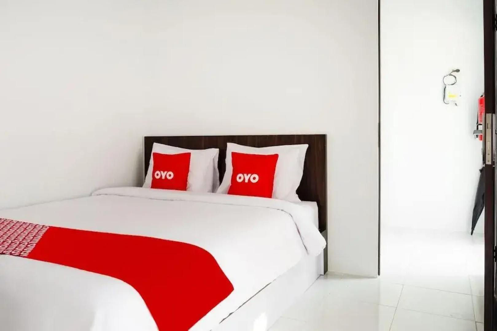 33 Avenue by OYO Rooms