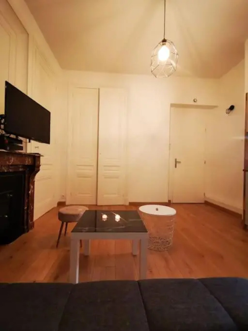 La Croisade-Studio-Hyper centre Tassin- Suite 1