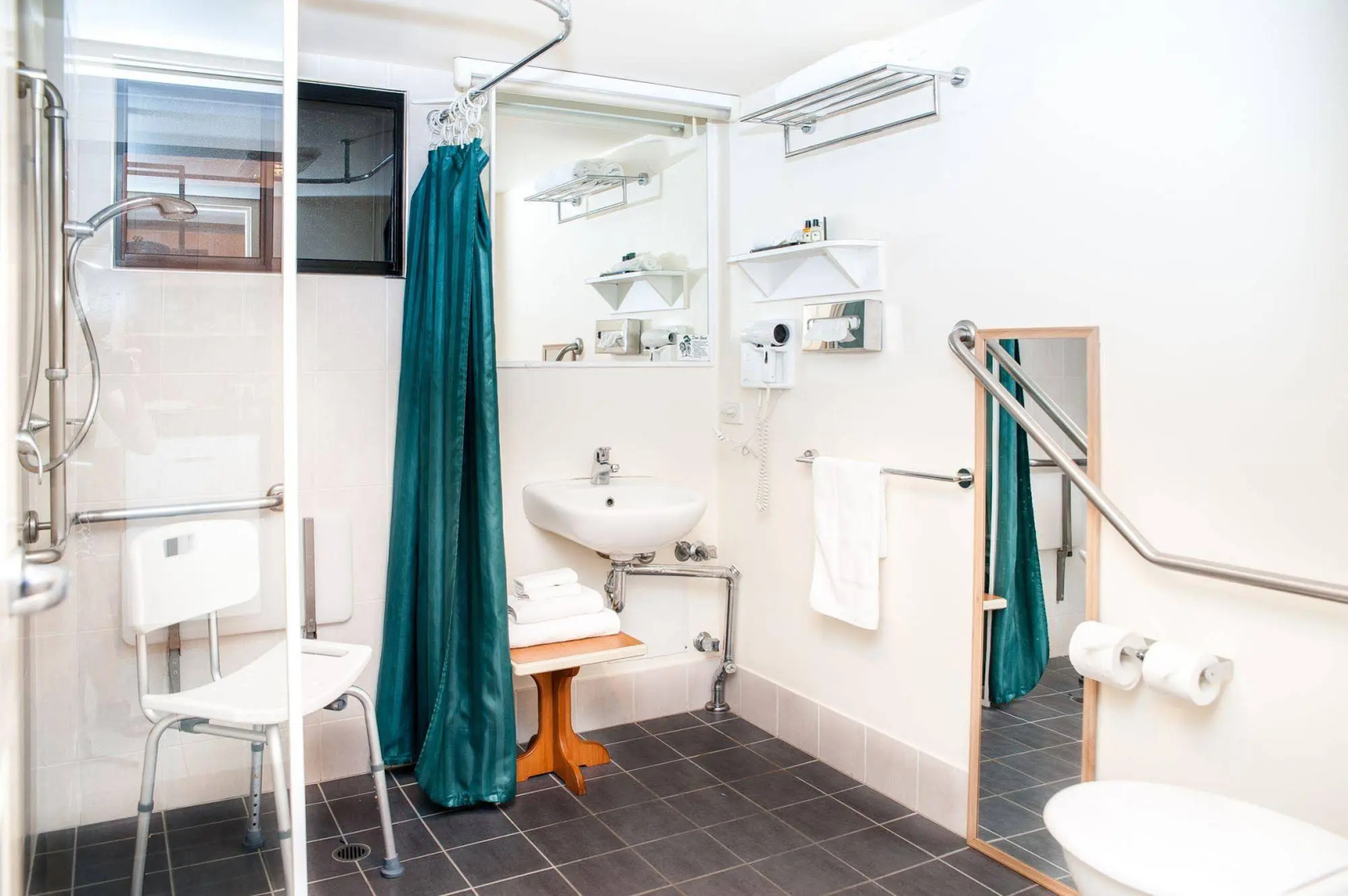 Pegasus Motor Inn and Serviced Apartments