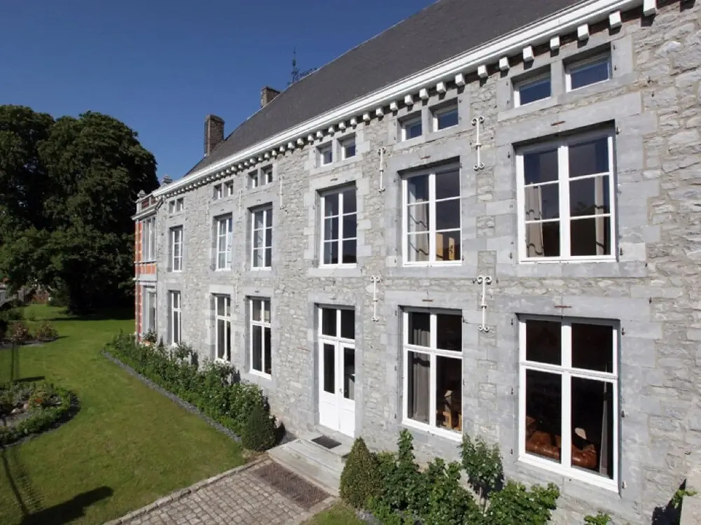 Group Villa With Pool & Sauna