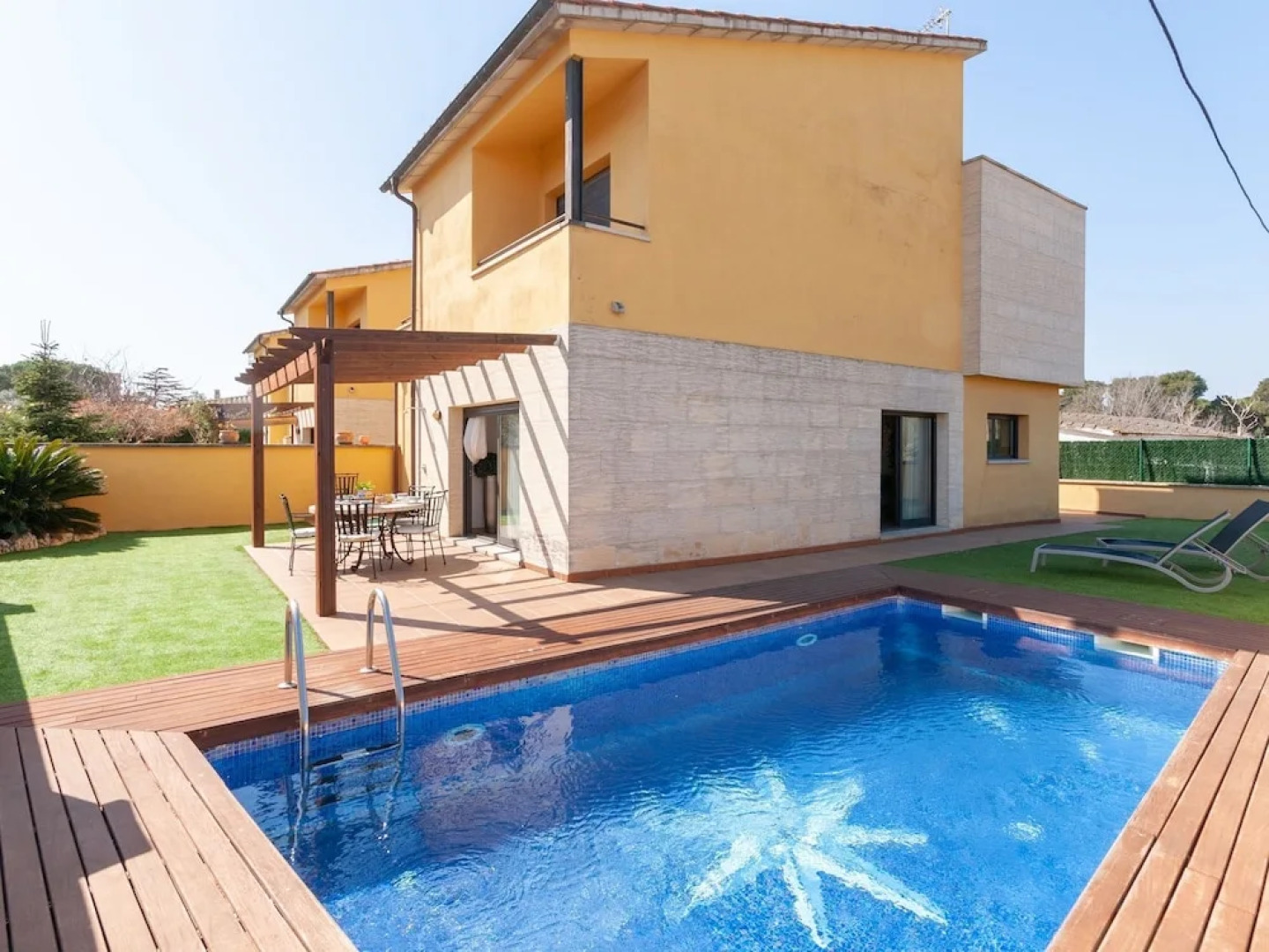 Cozy Holiday Home in Urbanització Bon Relax With Pool