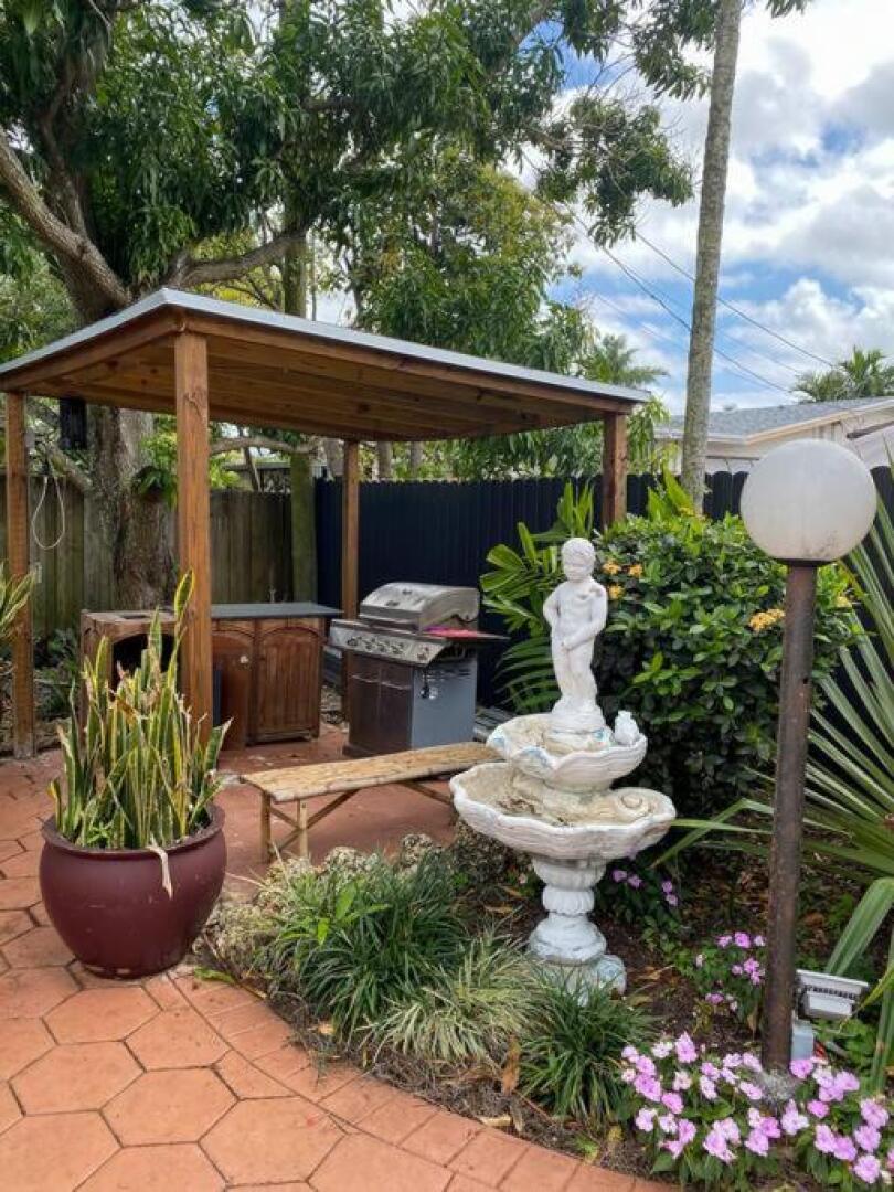 Your Cozy Spacious home with Heated Pool