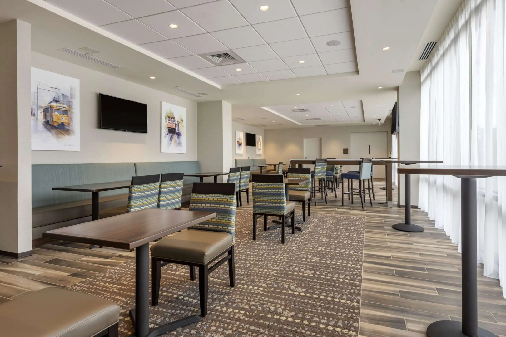 Comfort Inn & Suites Pittsburgh-Northshore