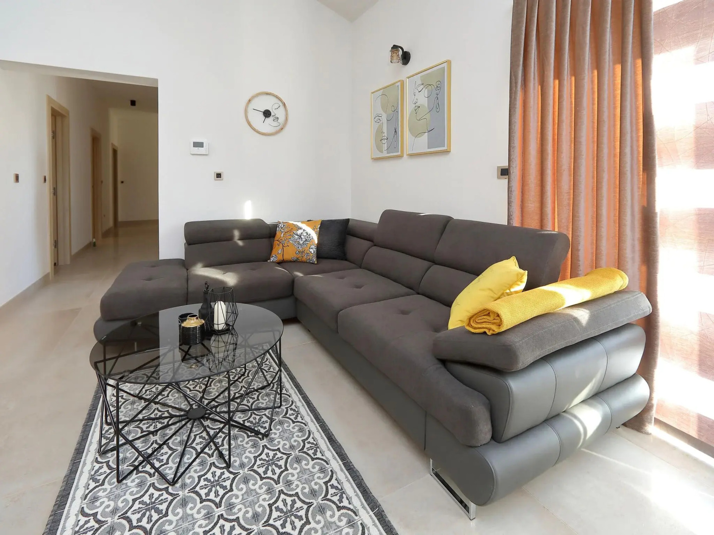 Amazing villa with pool and sea view surrounded by nature