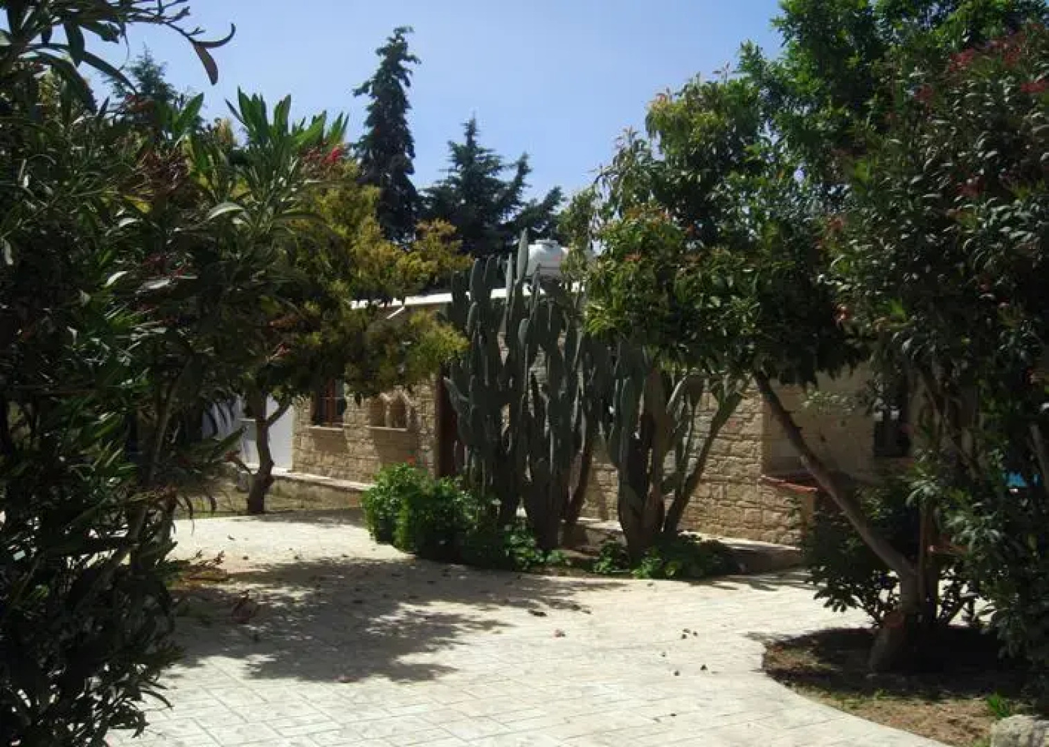 Lakis Papamichael Holiday Villas