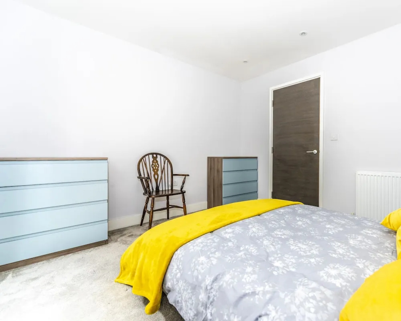 Luxury Bedford Riverside Apartment