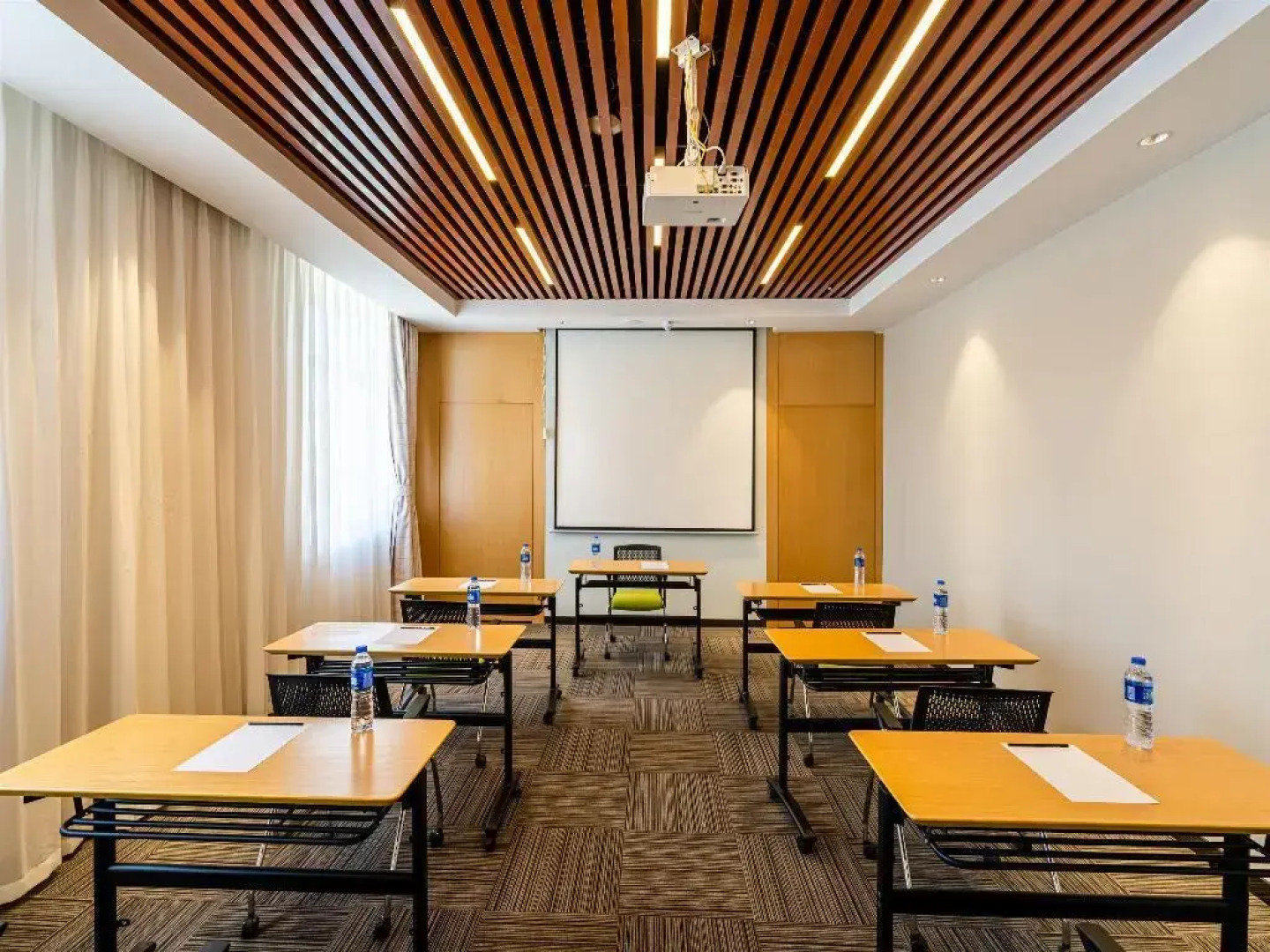 Holiday Inn Express Litang by IHG