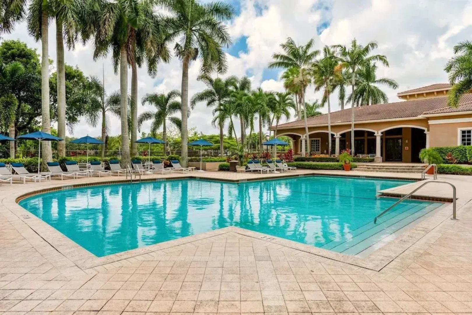 The Cove at Boynton Beach