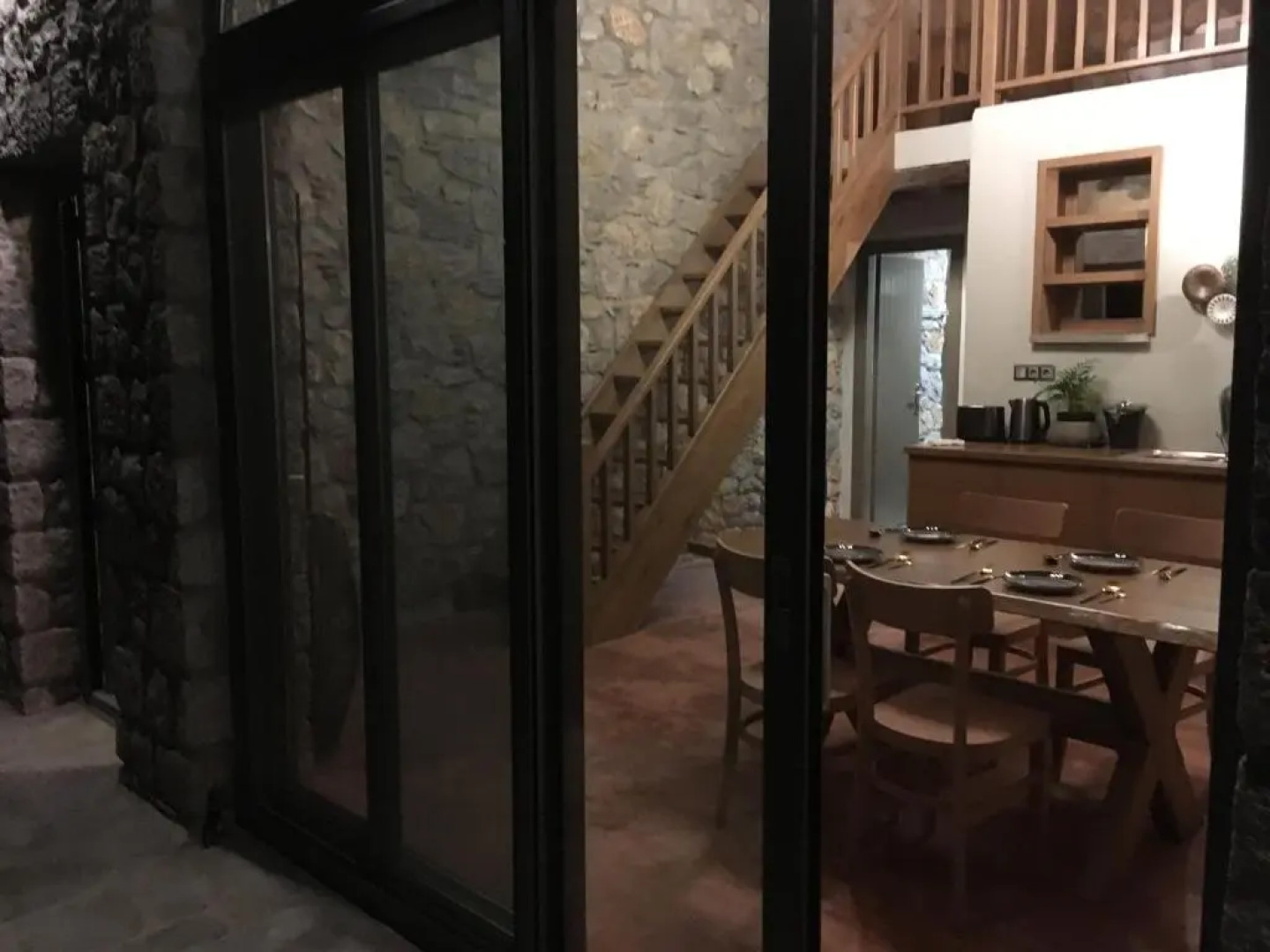 Stone Luxury Suites - Adults Only