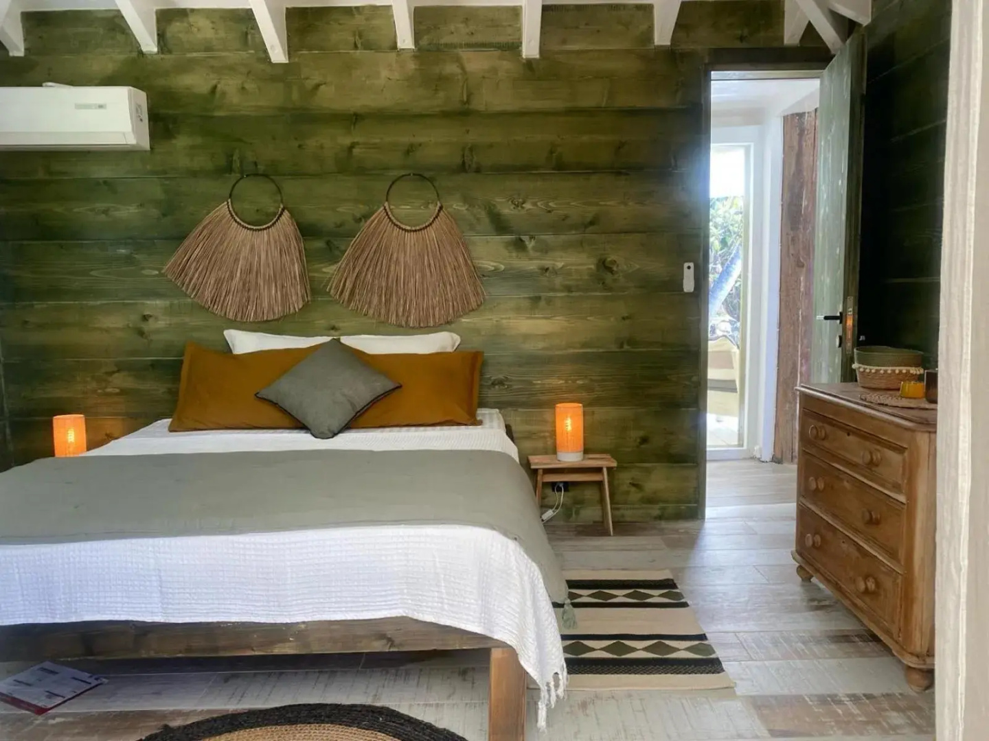 Villa Cazou, sea view, private pool, Wifi 100Mbps