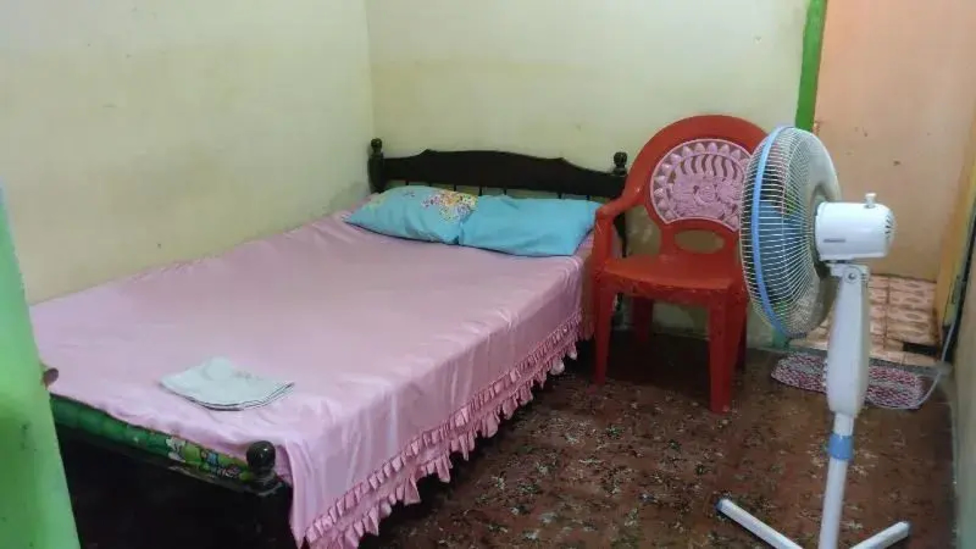 Losmen Tut Wuri 2 by ZUZU