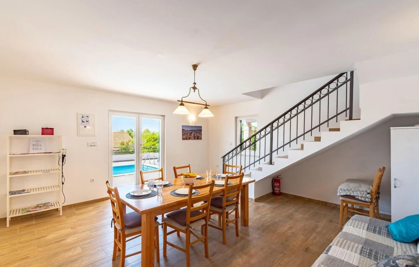 Stunning Home in Nova With Wifi and 3 Bedrooms