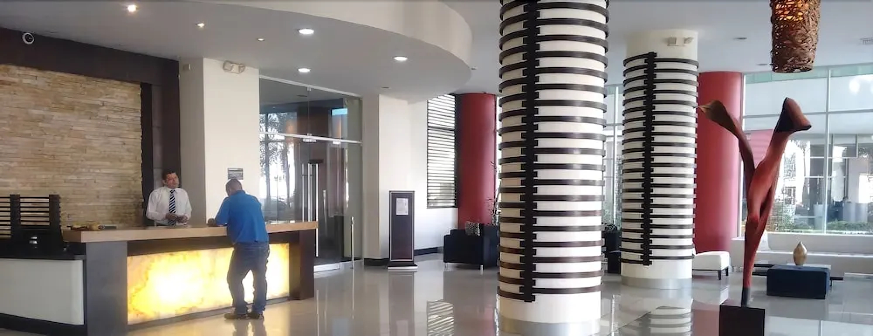 Guayaquil Airport Suites Mall del Sol