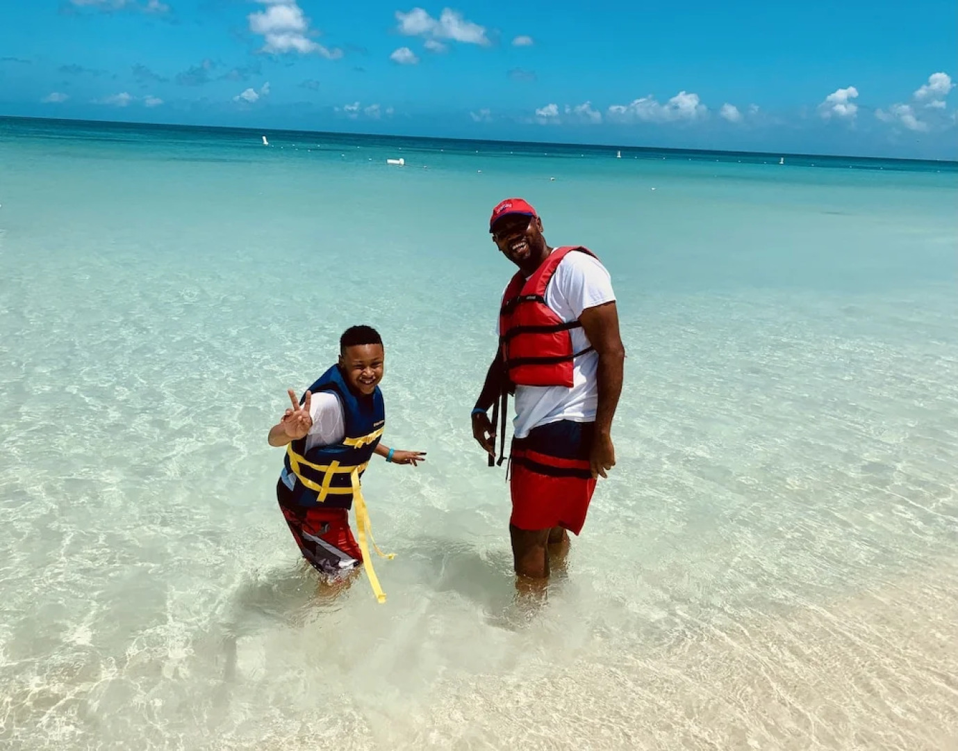 Jhadano Villa 3BR Pool Shuttle 3 Mins to Beach