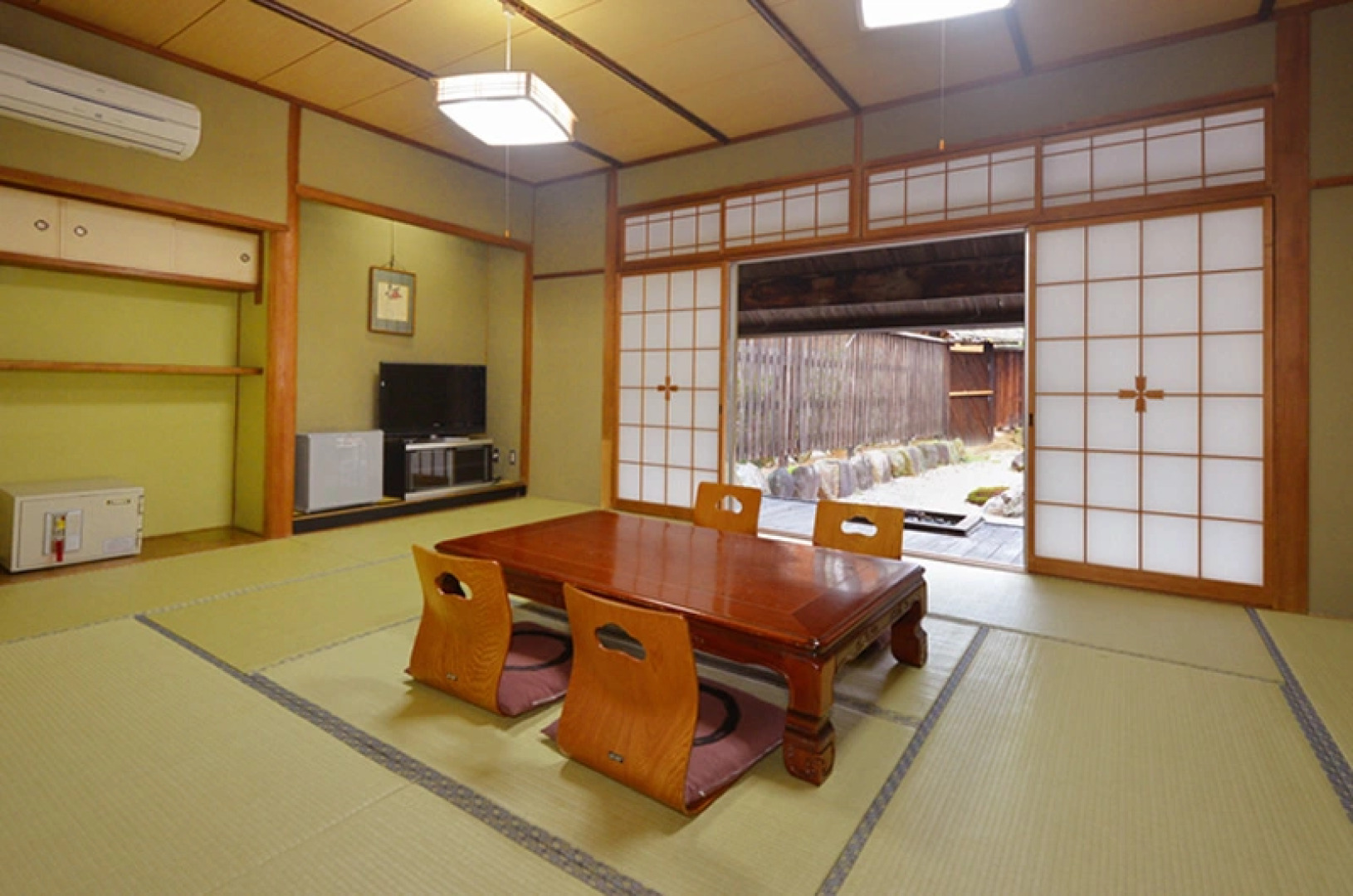 Kokuminshukusha Okuhamanako