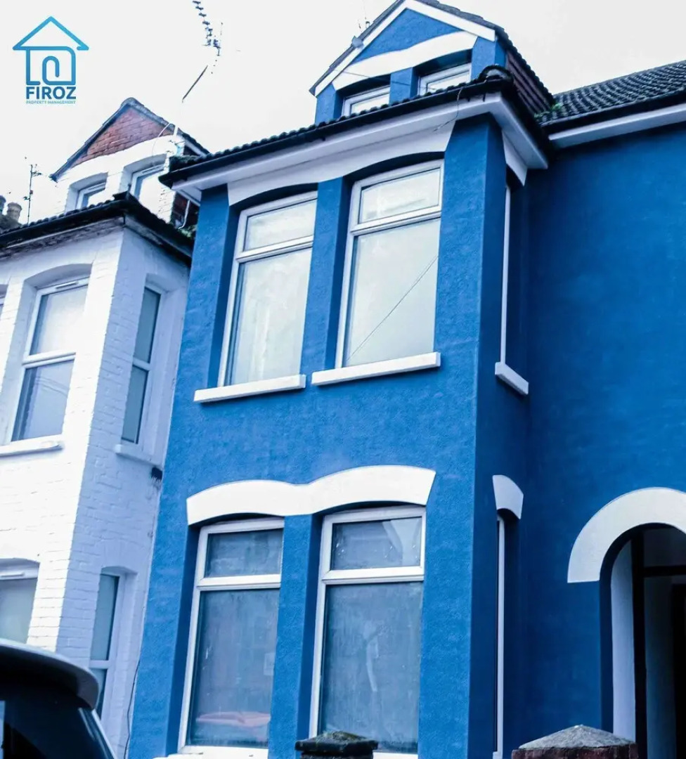 York Contractor House by Firoz Property Management