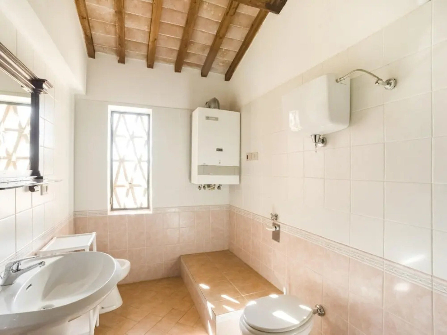 Apartment Near Donatello Sculpture