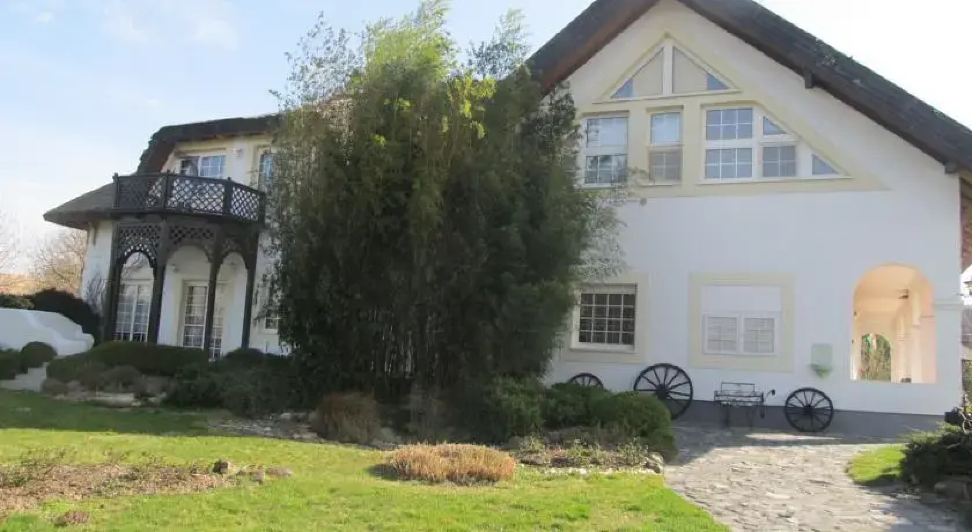 Malomkert Kehida Apartmanház