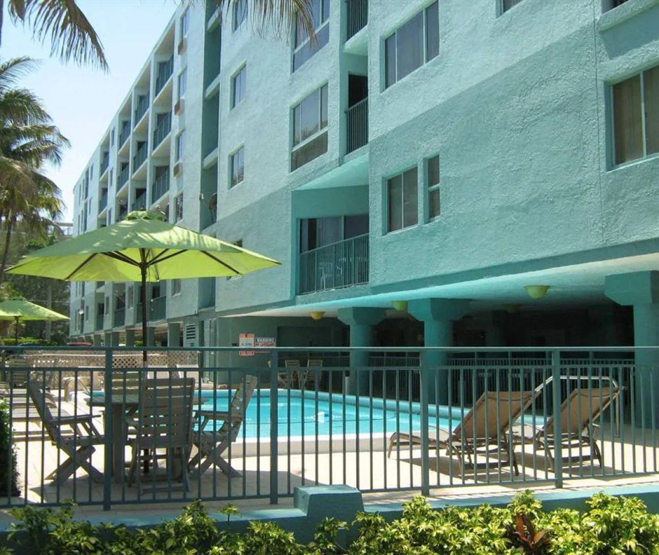 Hillsboro Beach Resort by Kasa