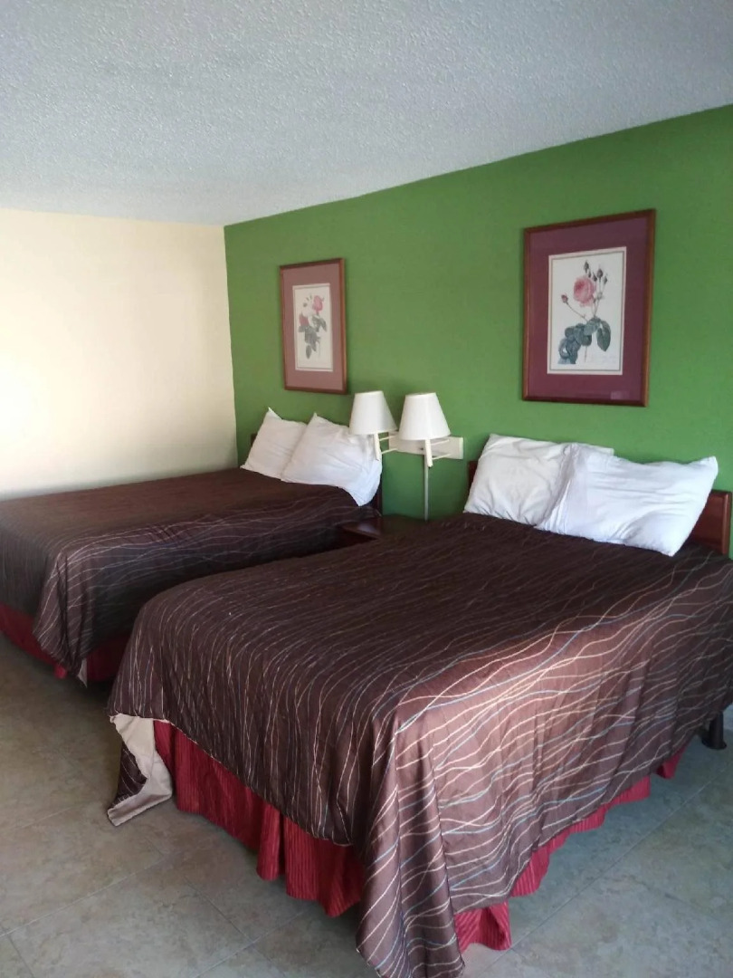 Red Roof Inn & Suites Thomasville
