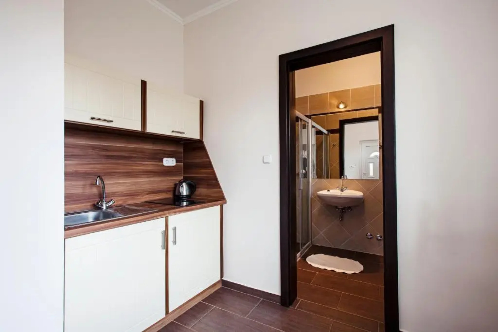 Kocsis Apartman és Camping