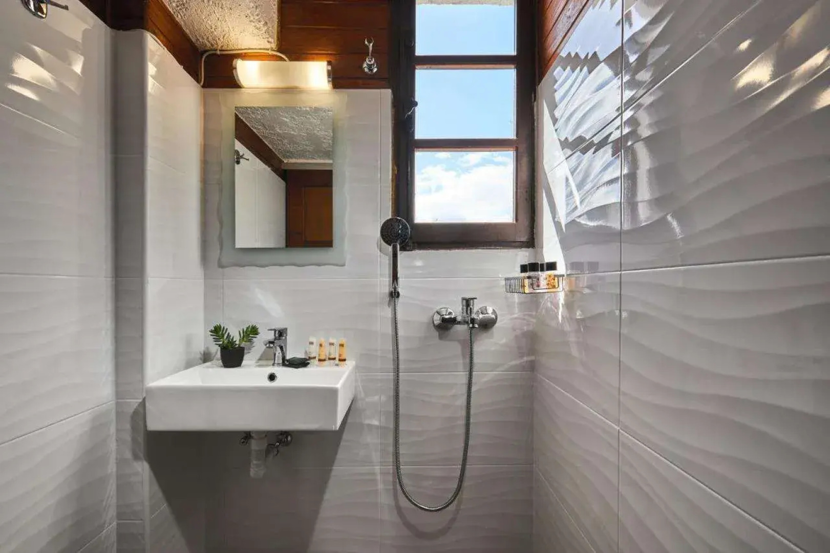 Mila Malia Studios Hotel